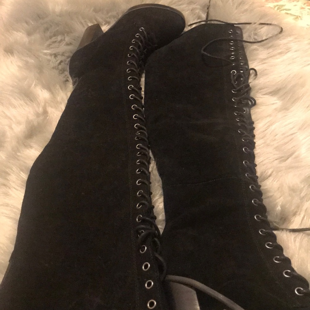 Gorgeous Aldo suede knee high boots.